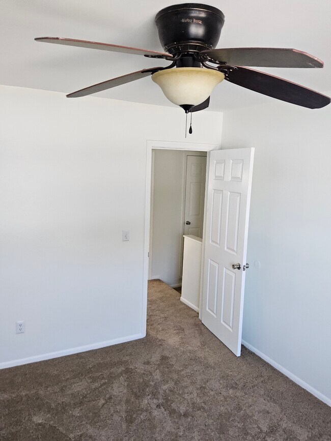 Photo - 519 Parkdale Dr