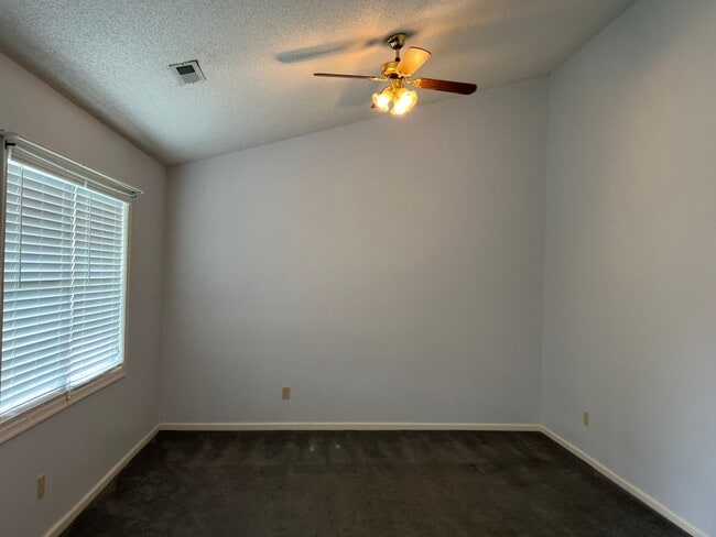 Building Photo - 118 Red Cedar Run Rental