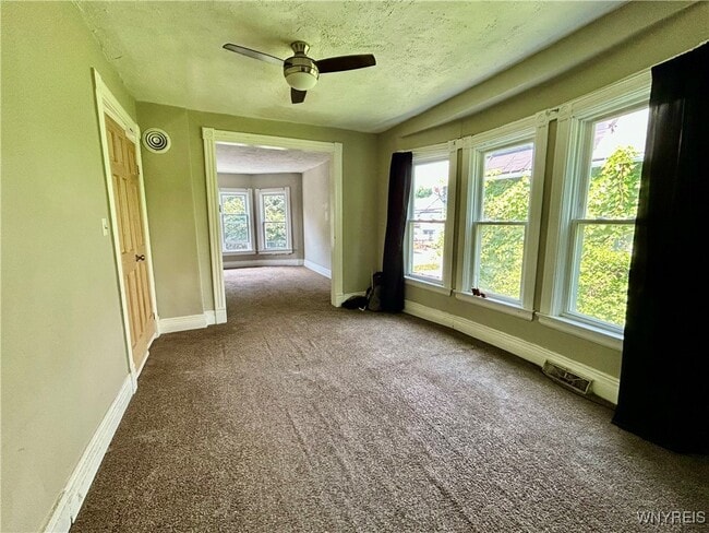 Photo - 499 West Ave