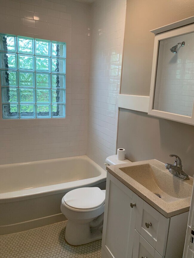 Photo - 1410 Calvin Ave Unidad 1410 Calvin Ave b