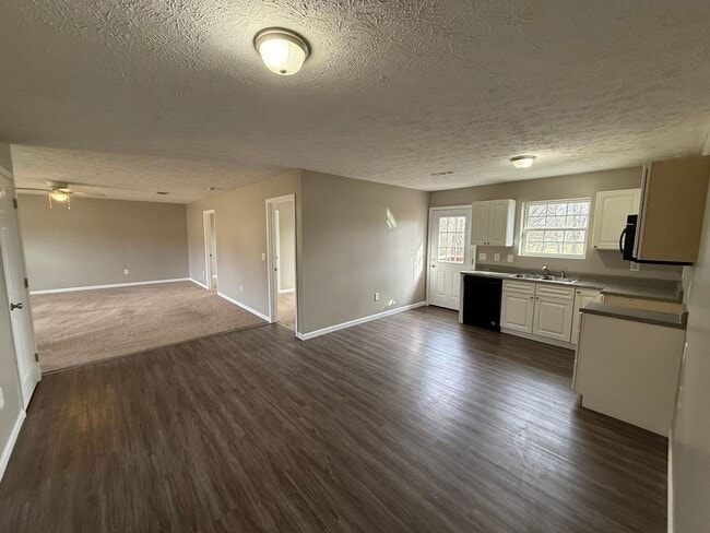 Photo - 3 bedroom 2 bath Single Family Home White Pine, TN