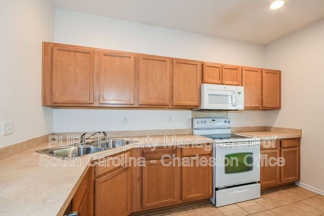 Photo - 169 Dorothy Dr