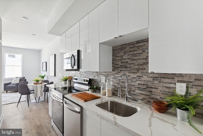 Photo - 1439 Federal St Unit 404