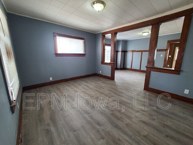 Photo - 406 Gable St.