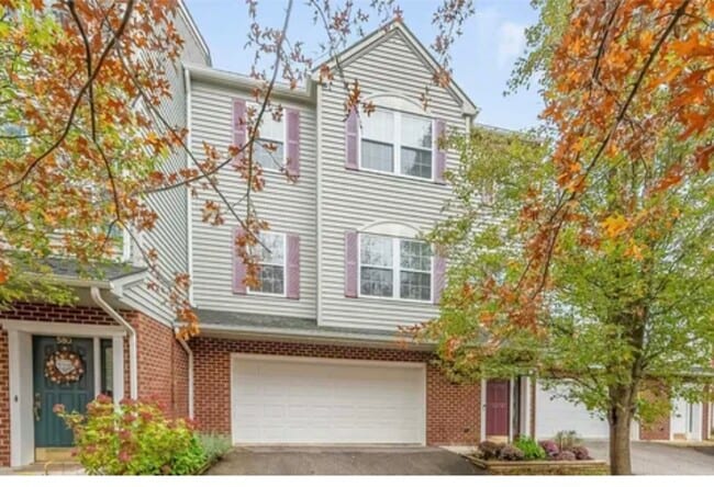 Building Photo - 590 Tall Oak Blvd NW