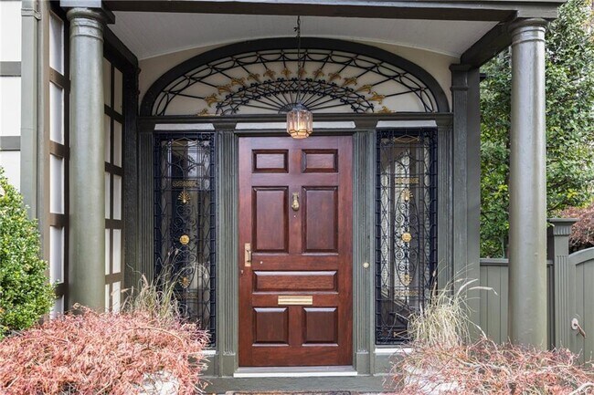4 Hunter Ave