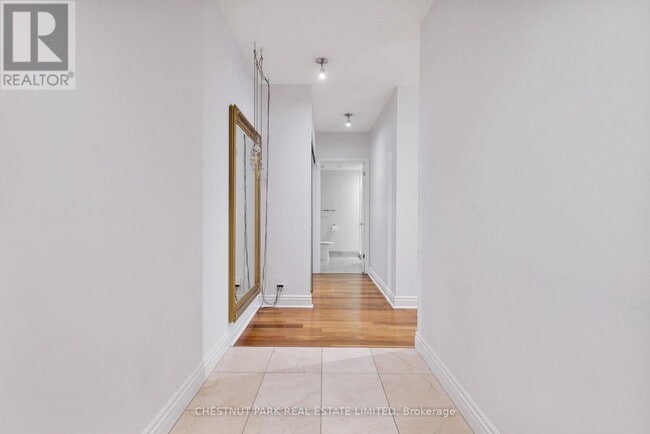 Photo - 500 Queens Quay W Unit 516E