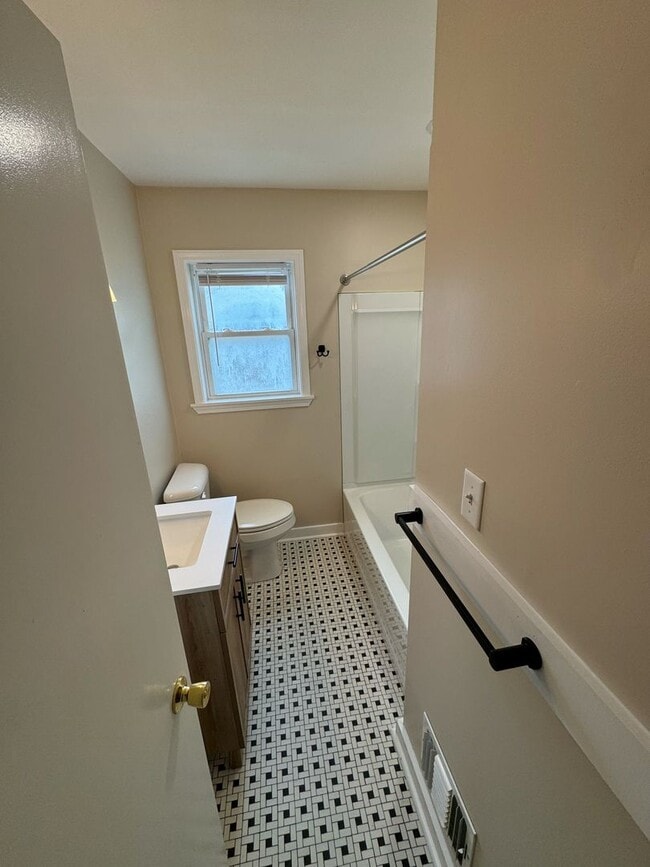 Photo - 2711 Brownsboro Rd Unit 2711 Brownsboro Rd - 3