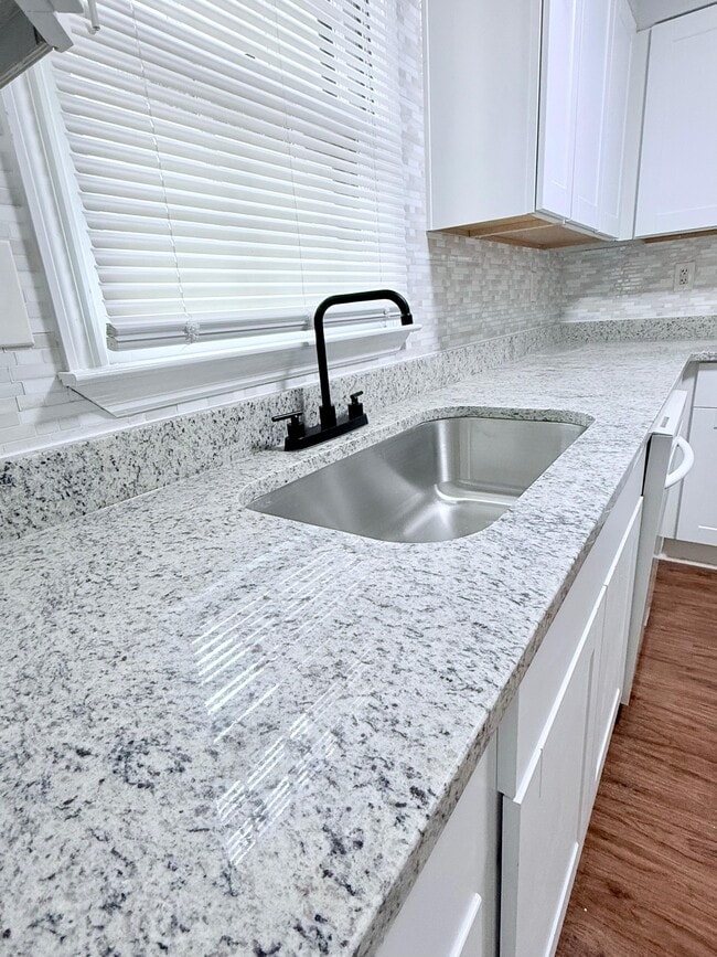 Photo - 280 Timber Creek Ln SW