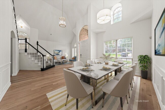 124 N Crosstimber Trail