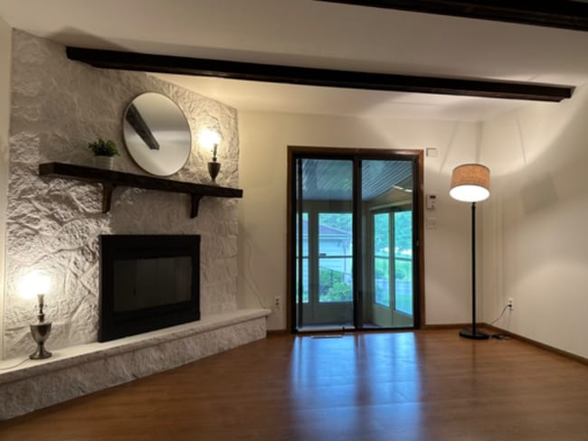 Building Photo - 170 N Brookfield Rd Rental