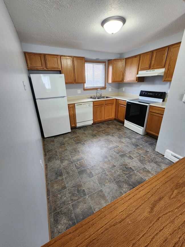 Building Photo - 3190 8th St Unit 3