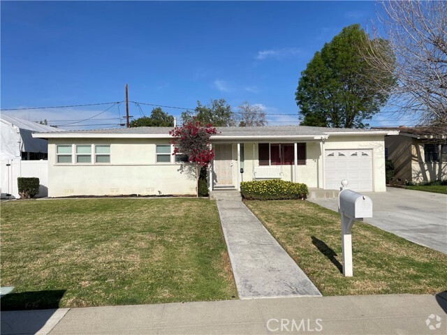 Building Photo - 3871 San Marcos Ave Rental