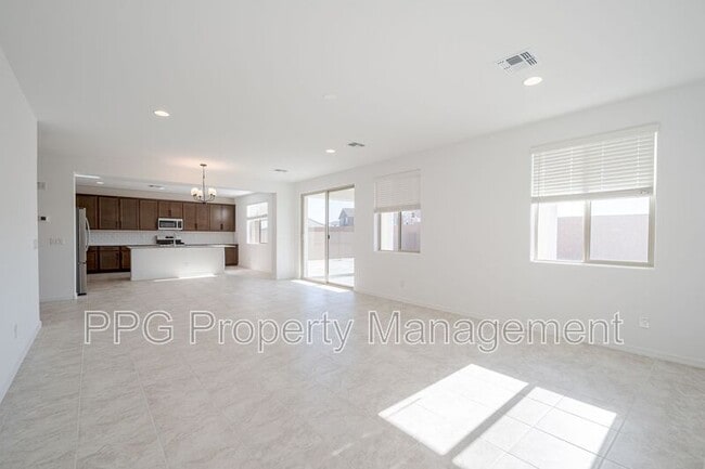 Photo - 11988 N 169th Ave