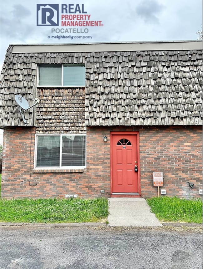 Photo - 230 W Chubbuck Rd Apartment Unit A4