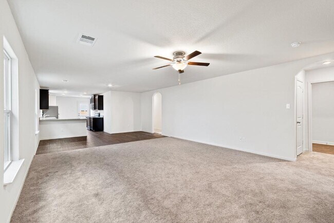 Photo - 205 Allington Cir