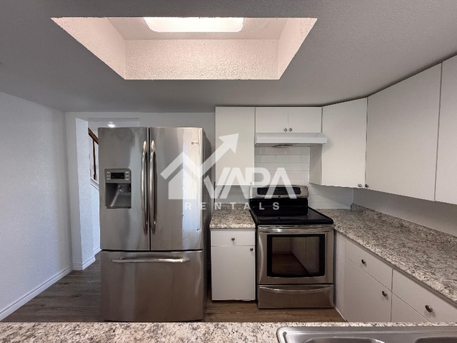 Photo - 6115 Lake Kemp St