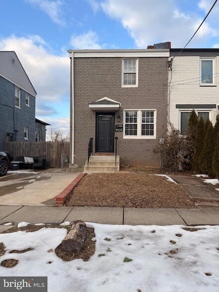 Photo - 5518 B St SE