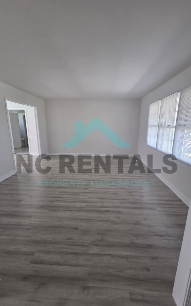 Photo - 2300 Carlford Rd