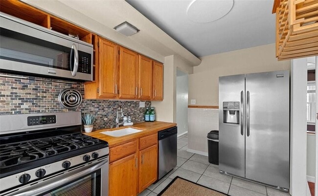 Photo - 10228 St Arsene Ln