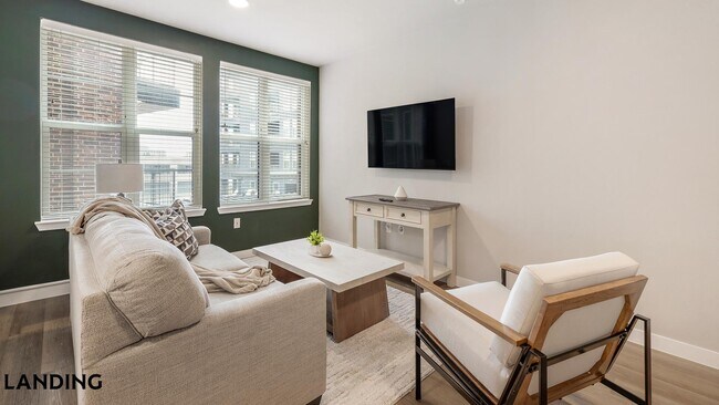3900 Commerce St Unit 412