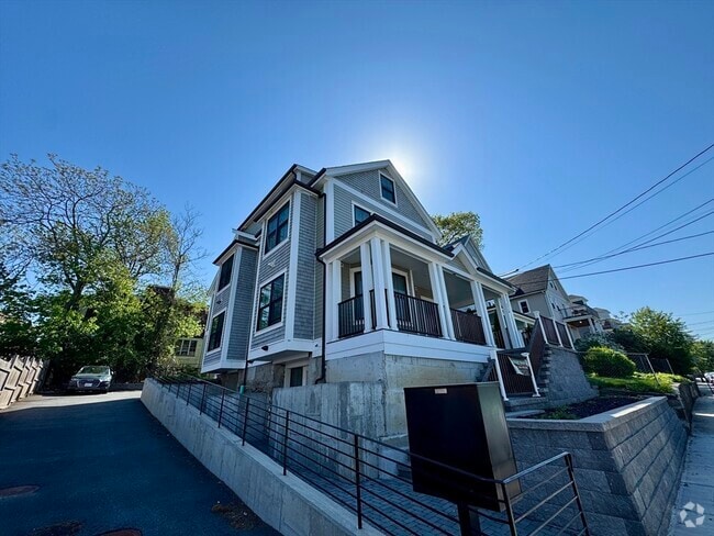 Building Photo - 13 Greylock Rd Rental