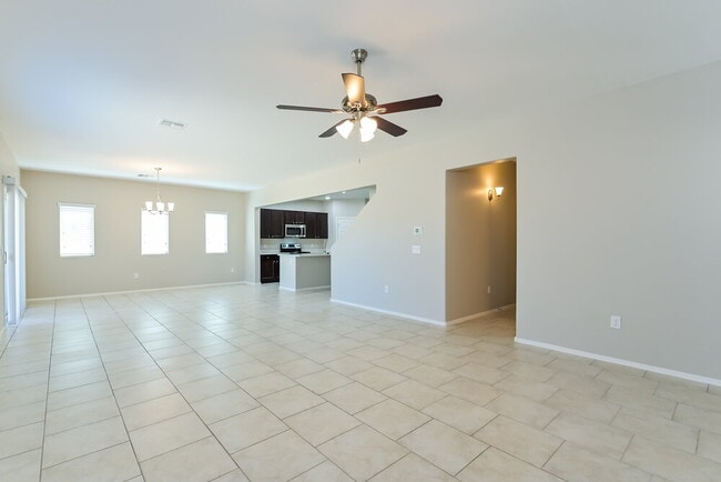 Photo - 207 E Calle Vivaz