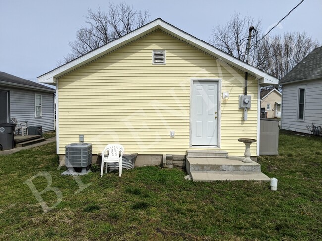 Photo - 713 W Laurel St