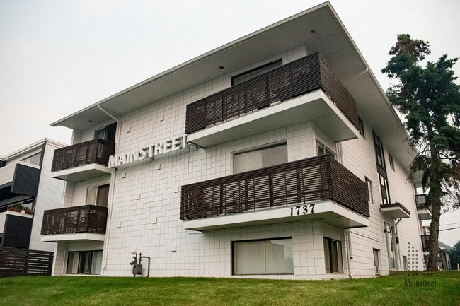 Photo - Bankview 1737 Apartments