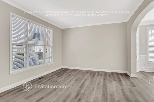 Photo - 4894 Day Lily Way