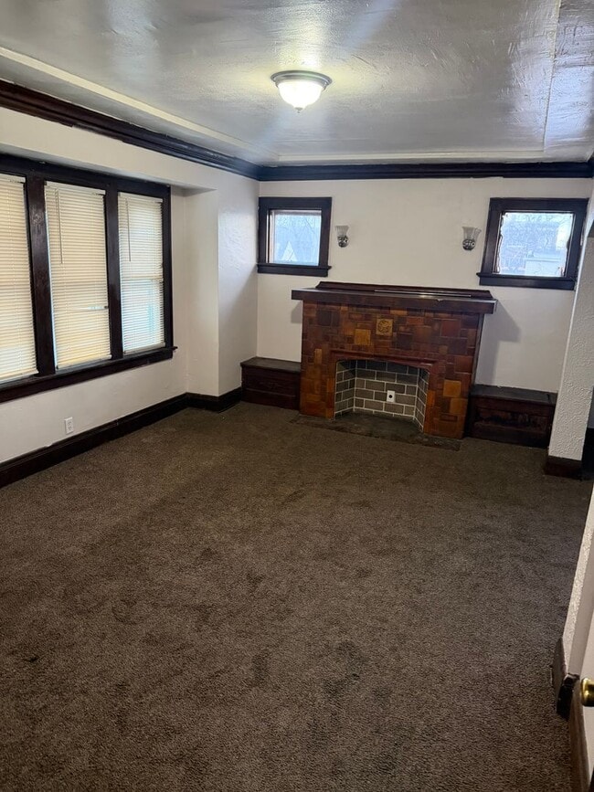 Photo - 4021-23 North 24th Place Unidad 4023