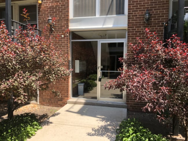 Photo - 2620 W Catalpa Ave