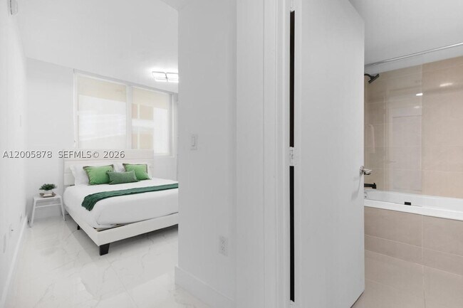 Photo - 6620 Indian Creek Dr Unit 616
