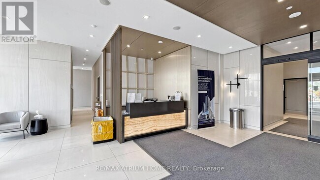 Photo - 7 Golden Lion Heights Unité 1001