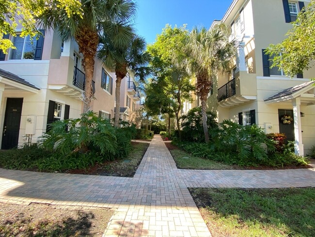 3803 NW 5th Terrace