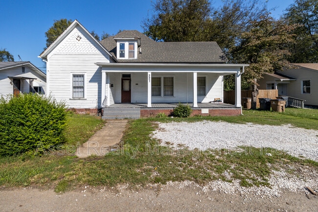 Photo - 221 Hawthorne Ave