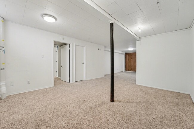 Photo - 424 S Locust St