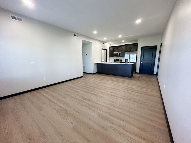 Photo - New! Beautiful 2 Bed, 2 Bath Apartment in ... Unit 2010-201