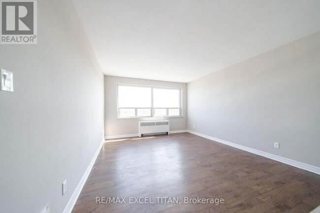 Photo - 468 Ottawa St N Unité 738D