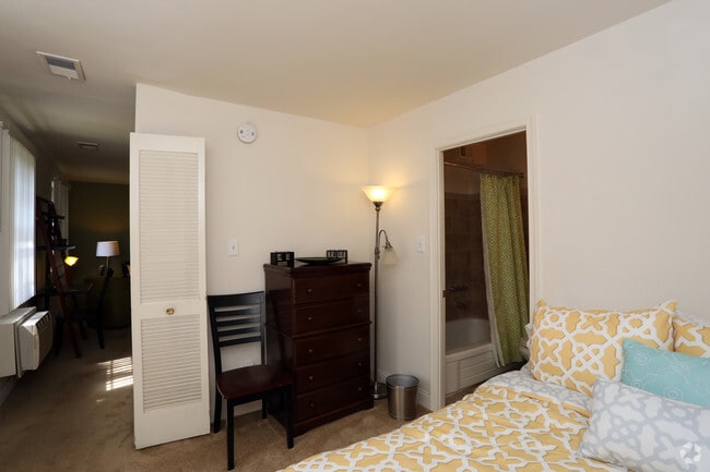 411 SF 1 Bedroom-Bedroom