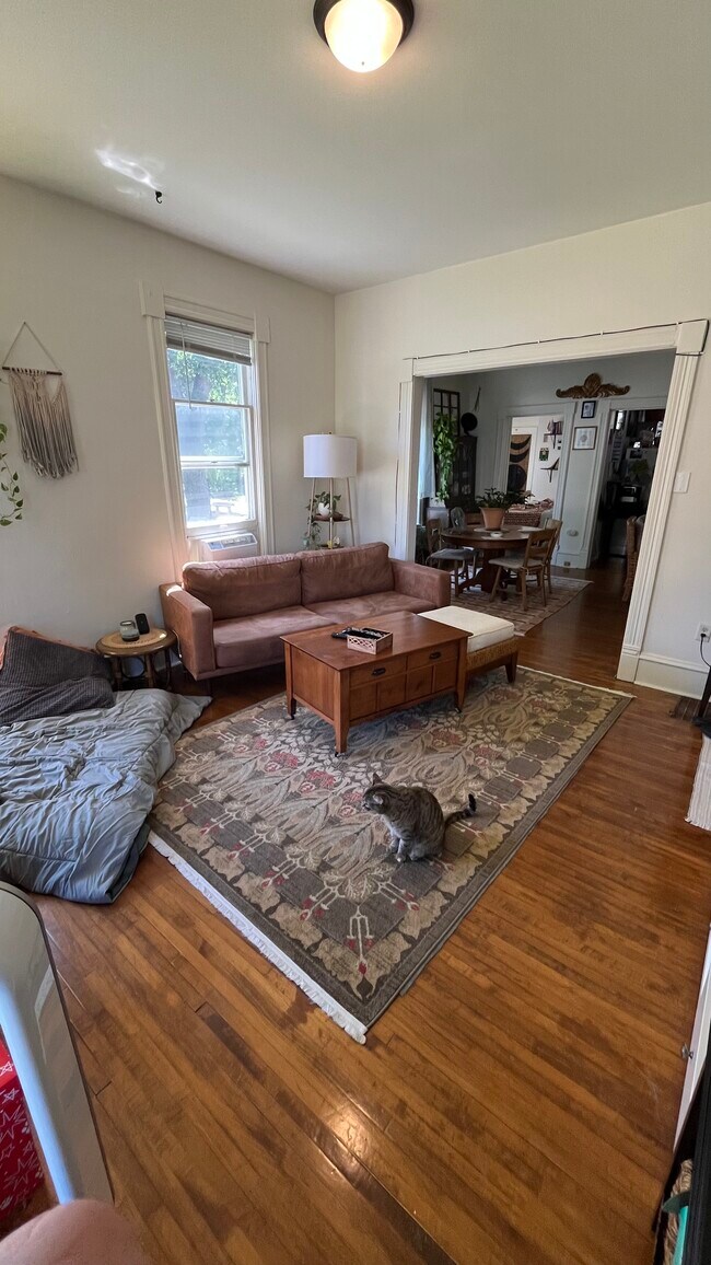 Photo - 726 24th Ave NE
