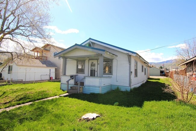 Photo - Rare 1 Bedroom House for Rent!