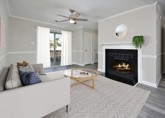 Building Photo - Henley Rental