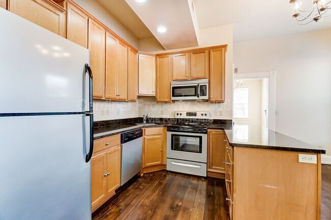Photo - 2114 Kemper Ln Unit 2