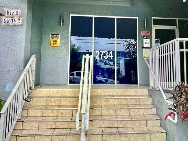 Photo - 2734 Bird Ave Unidad 212