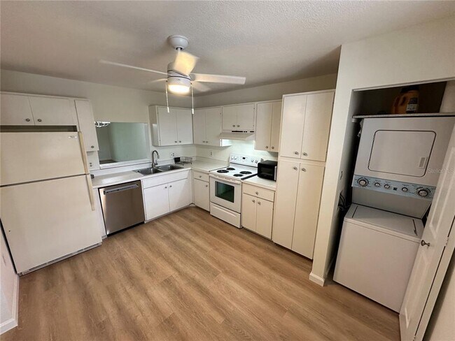 Photo - 113 Pinehurst Dr Unit 113