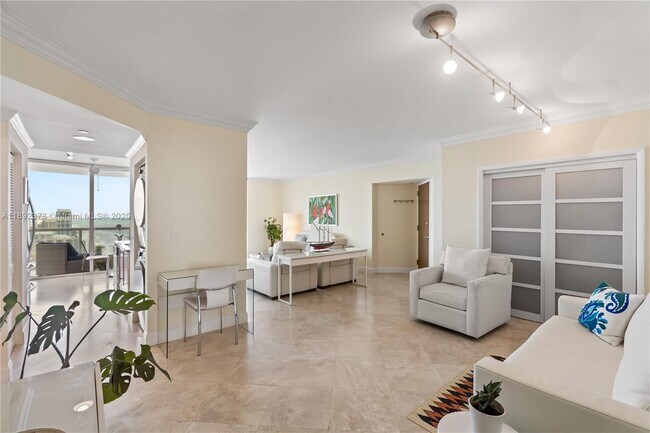 Photo - 6365 Collins Ave Unit 3611