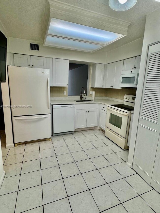 7591 NW 1st St Unit 403