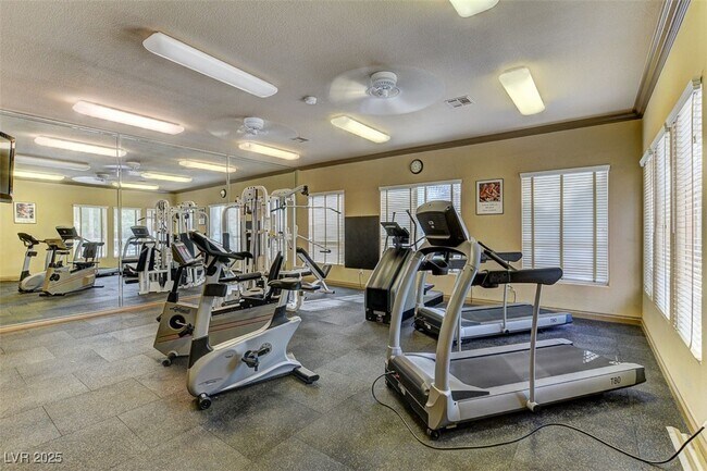 Photo - 1150 N Buffalo Dr Unit 2037