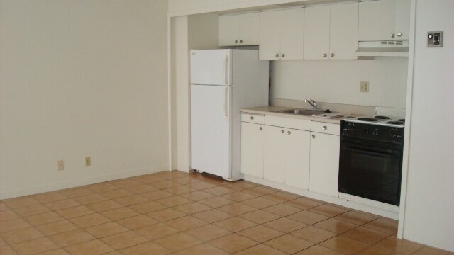 Photo - PARTLY FURNISHED STUDIO 1 BATH